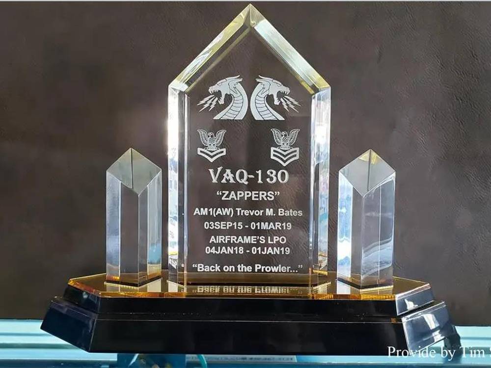 laser engraved acrylic award trophy